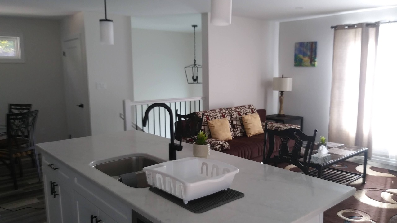 Photo of Livingroom in Strathroy