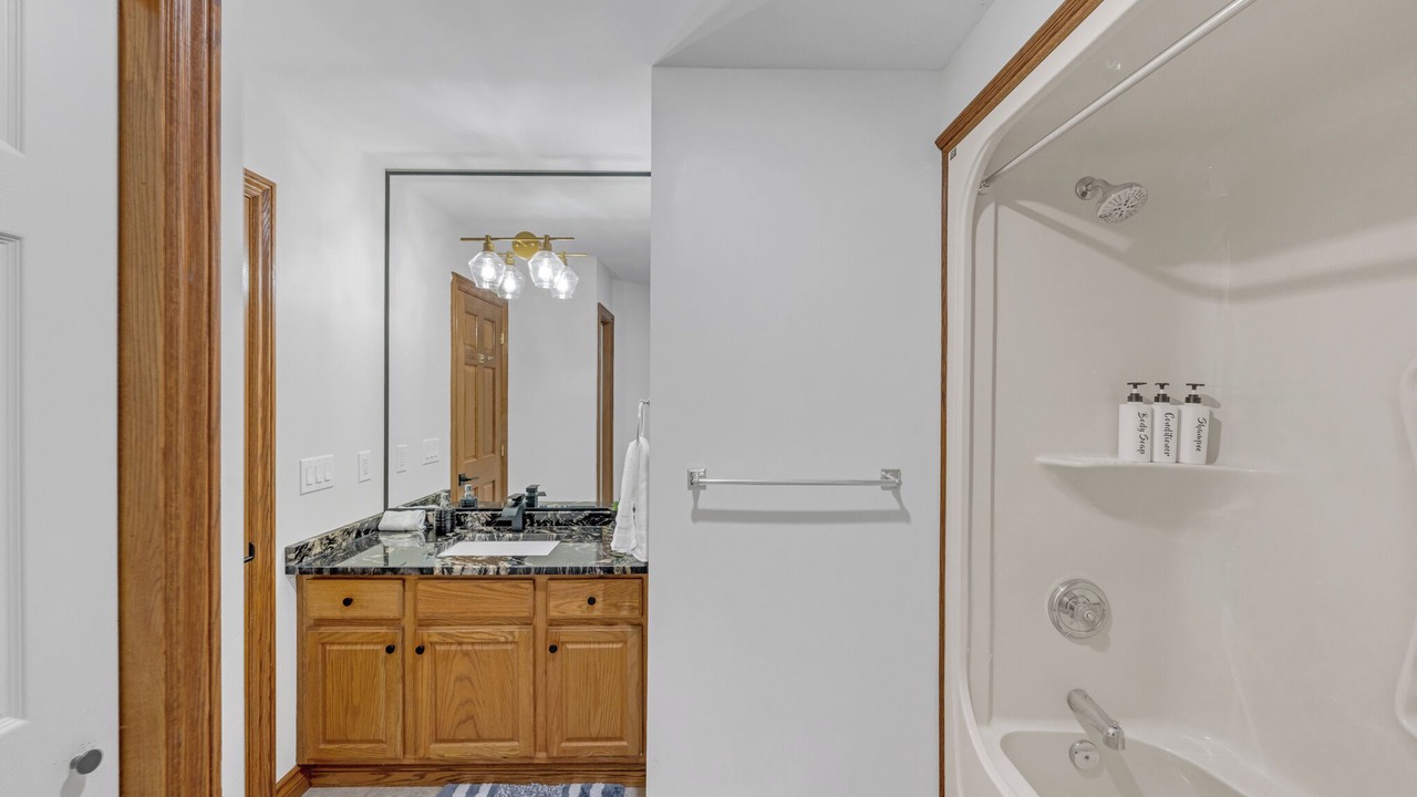 Photo of Bathroom in LaSalle