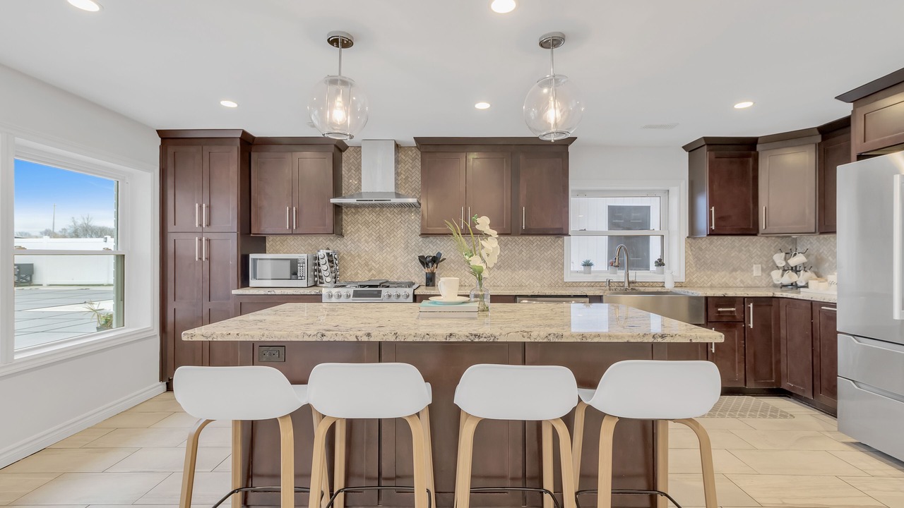 Photo of Kitchen in Lakeshore