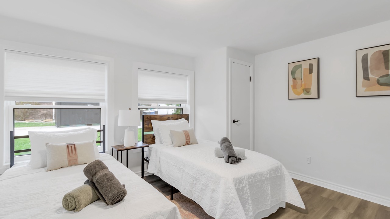 Photo of Bedroom in Lakeshore