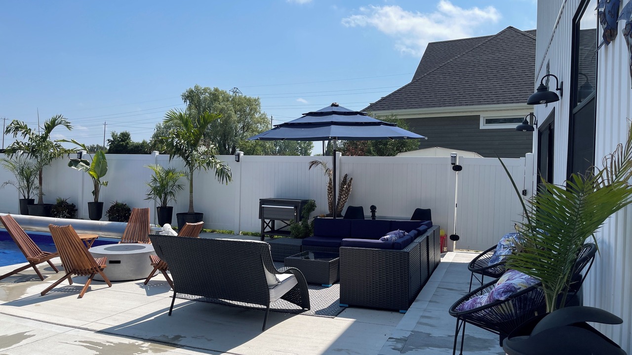 Photo of Patio Balcony in Lakeshore