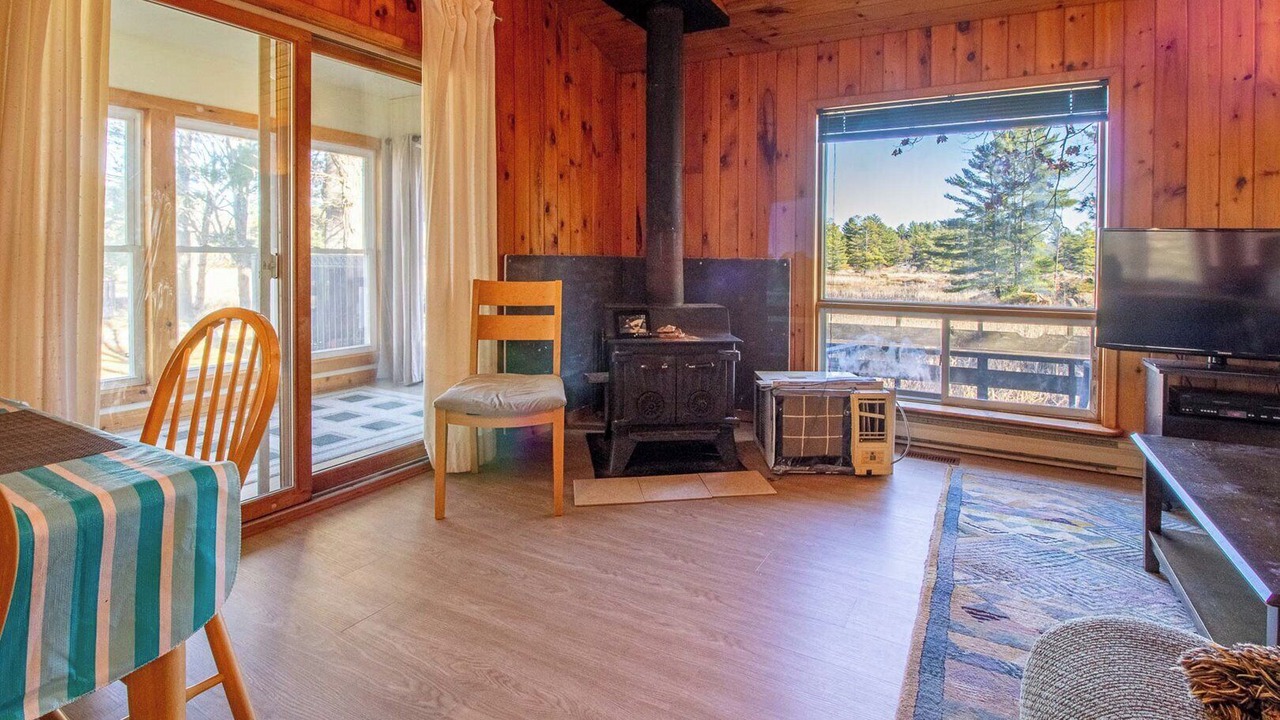 Photo of Bedroom in Trent Lakes