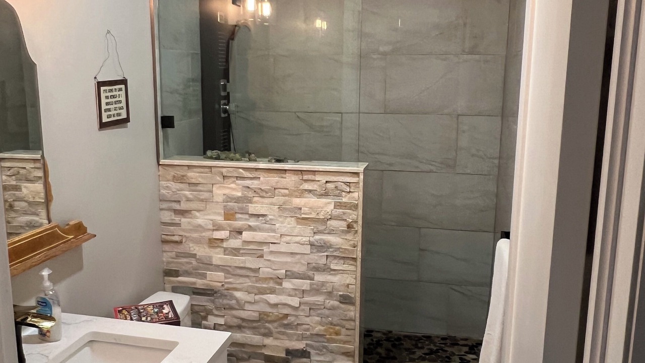 Photo of Bathroom in Tiny
