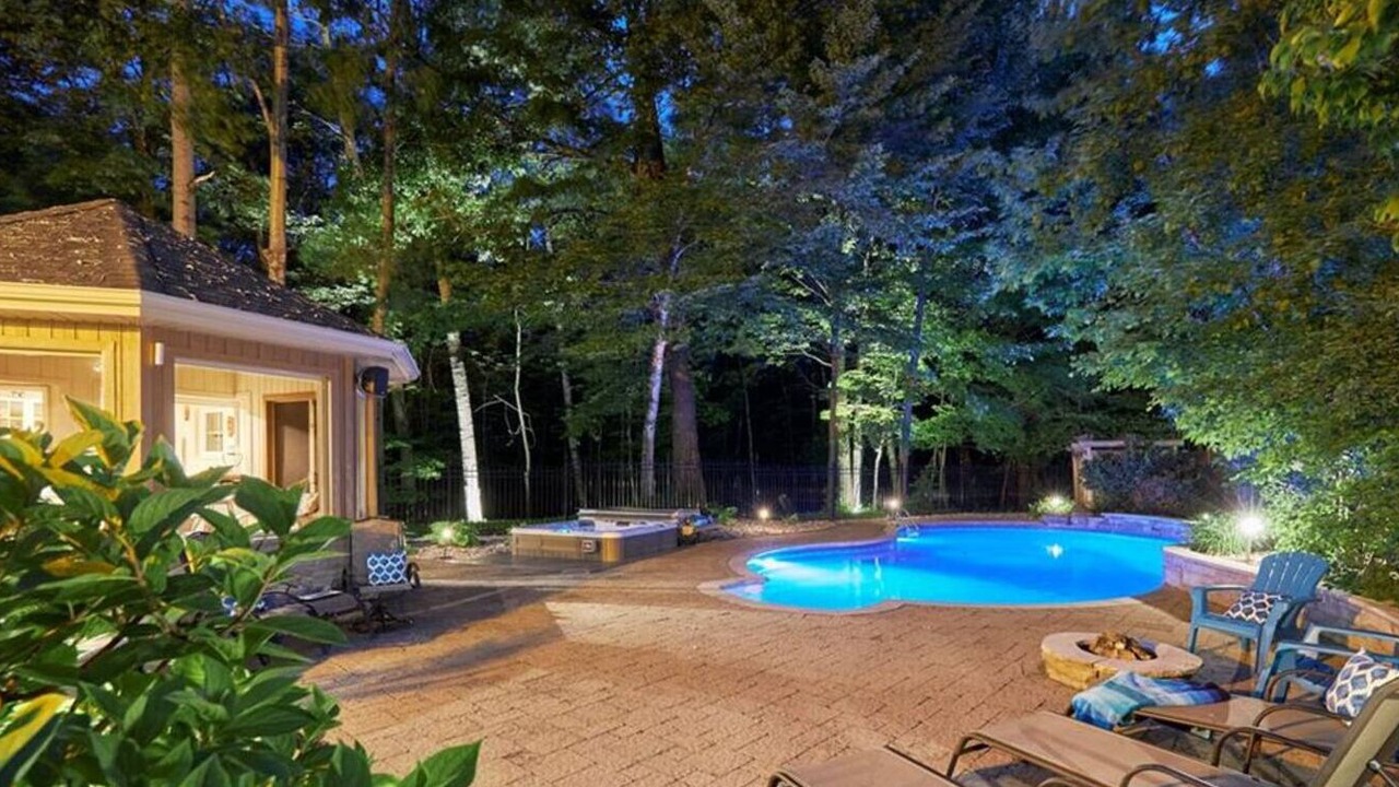 Photo of Outdoor in Ottawa Division