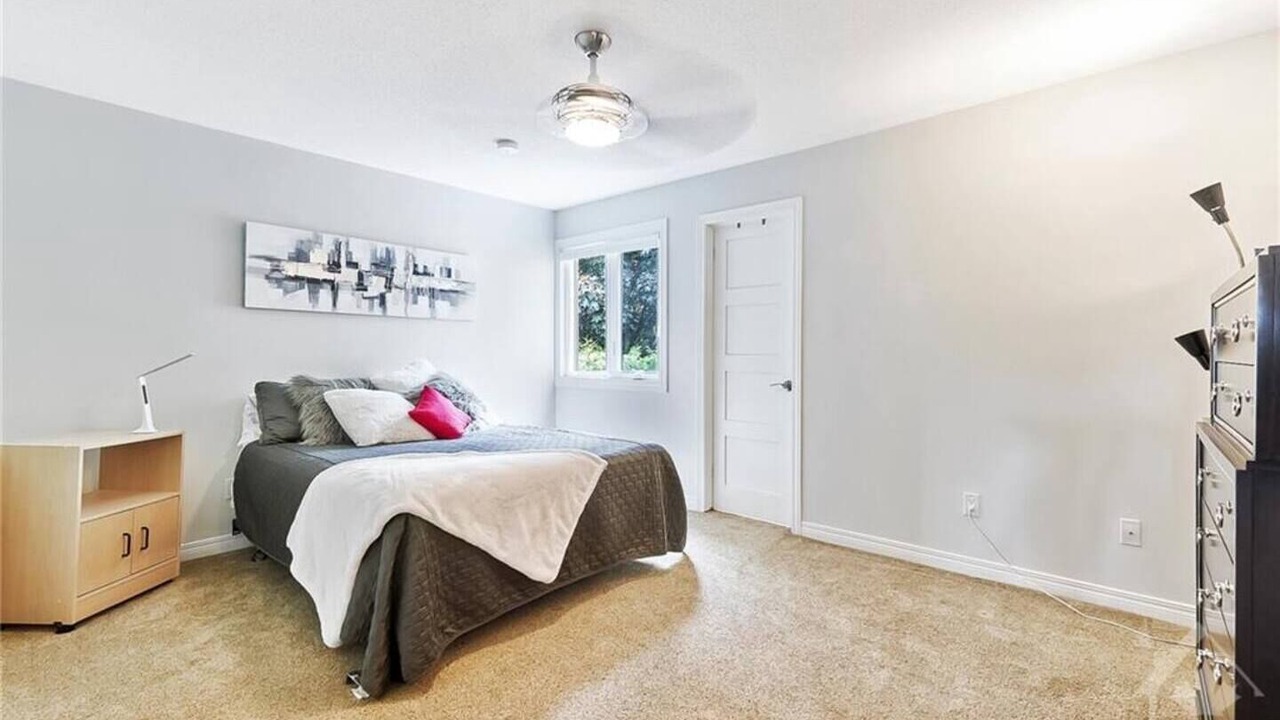 Photo of Bedroom in Ottawa Division