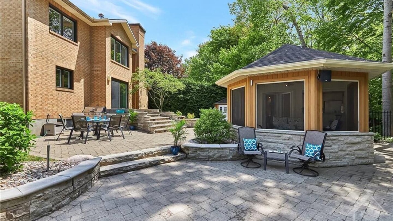 Photo of Outdoor in Ottawa Division