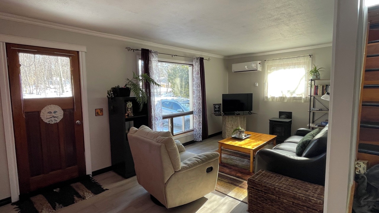 Photo of Livingroom in Algoma District