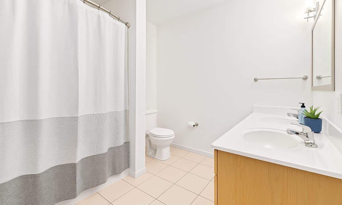 Photo of Bathroom in West Seventh