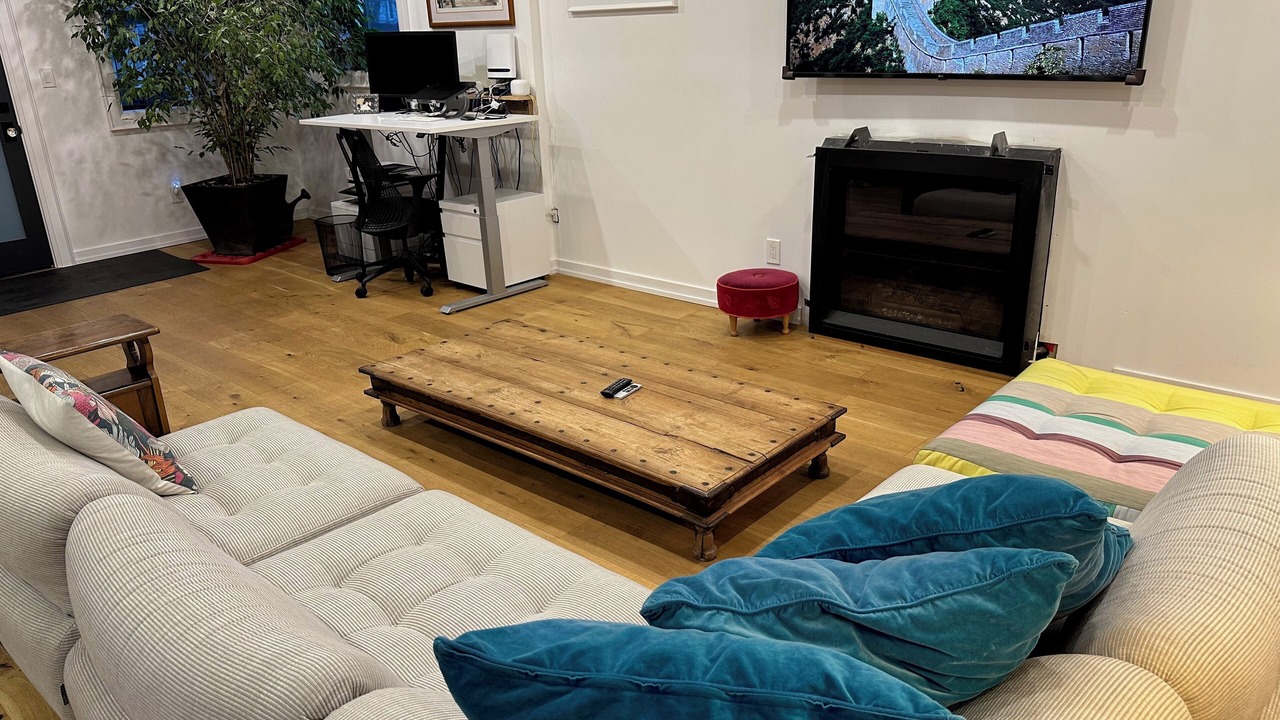 Photo of Livingroom in Trinity - Bellwoods