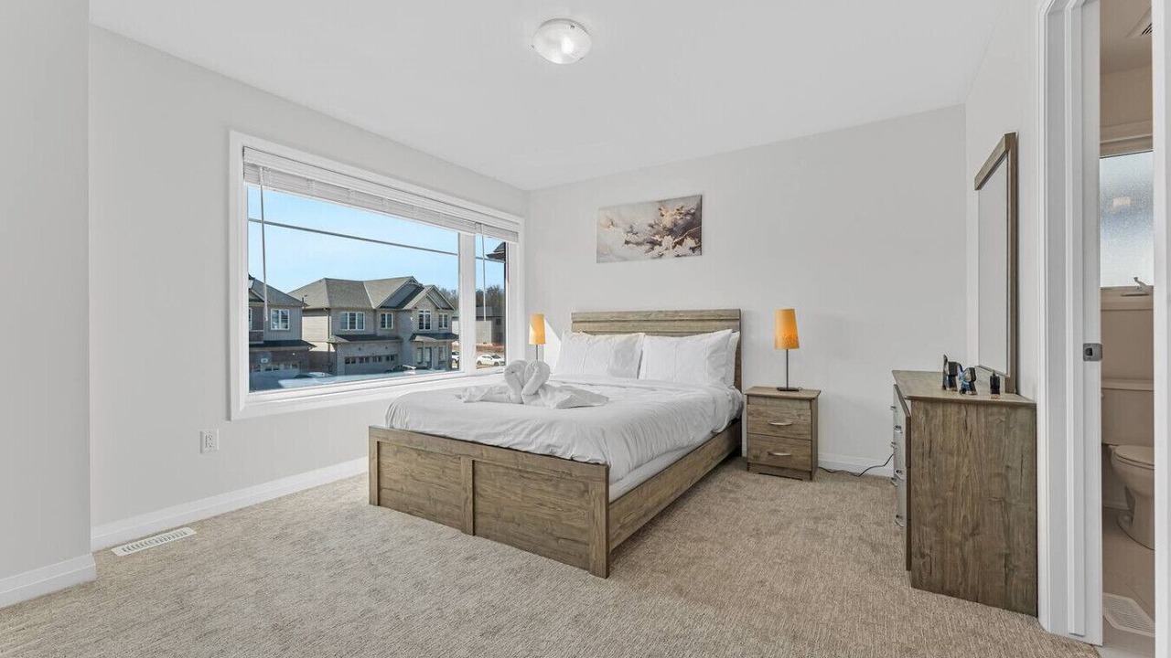 Photo of Bedroom in Fonthill