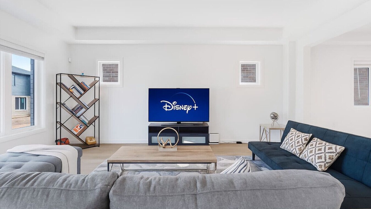 Photo of Livingroom in Fonthill