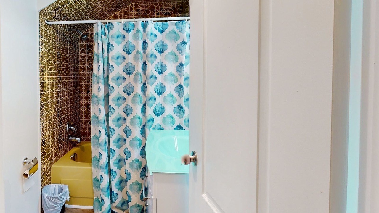 Photo of Bathroom in Wollaston