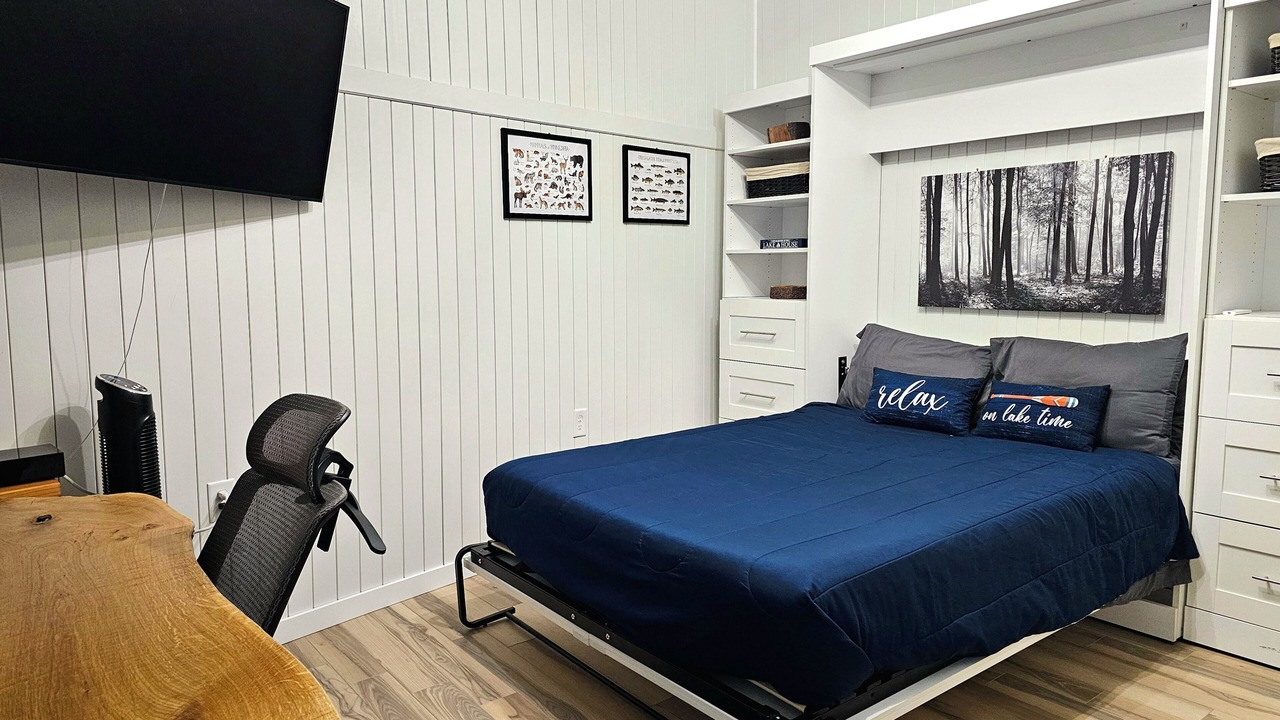Photo of Bedroom in Richwood