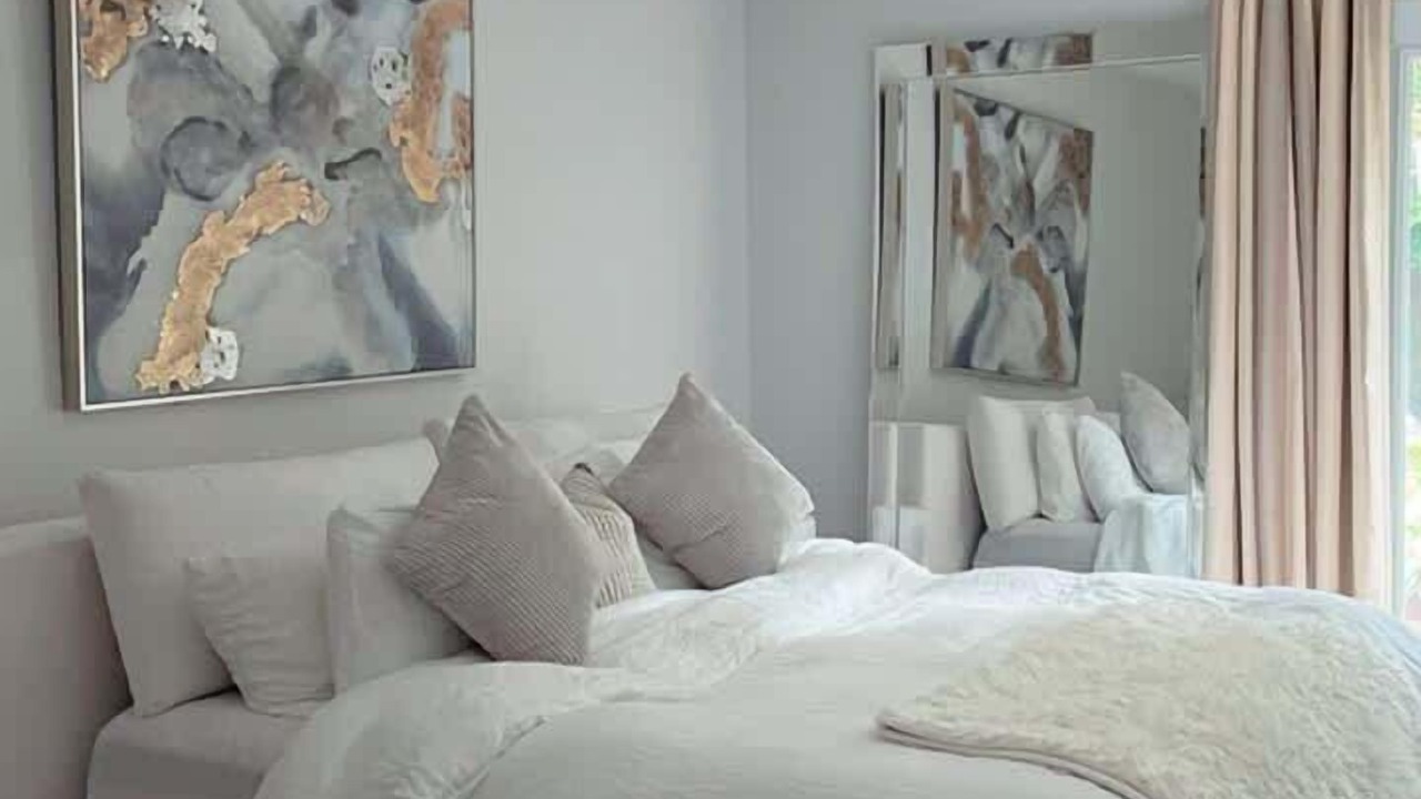 Photo of Bedroom in Mineola