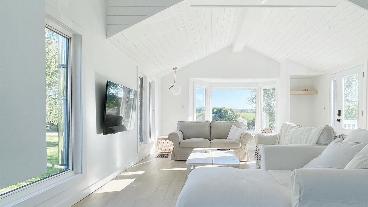 Photo of Livingroom in Prince Edward