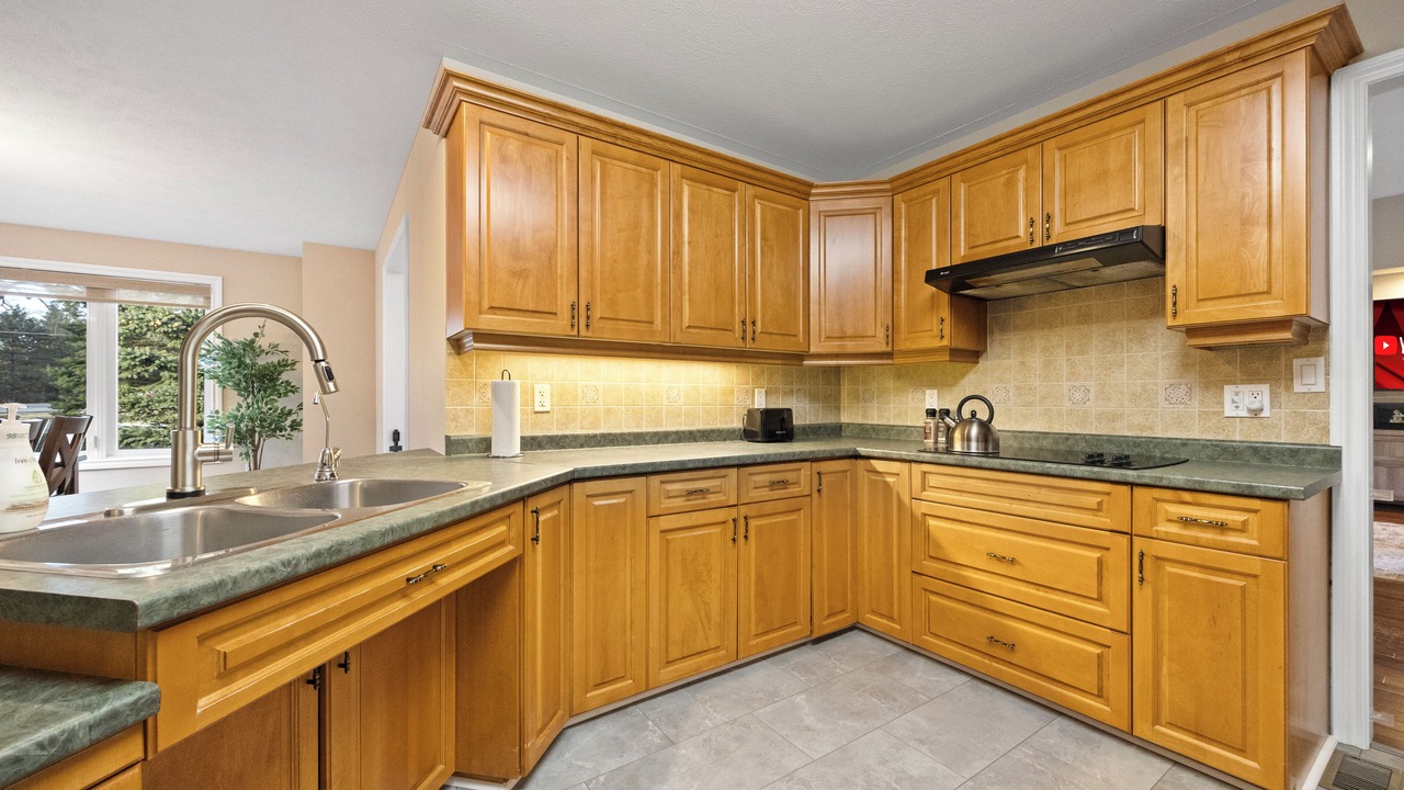 Photo of Kitchen in County of Brant