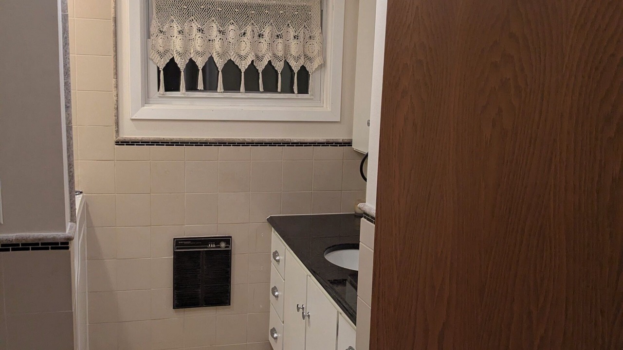 Photo of Bathroom in Walker