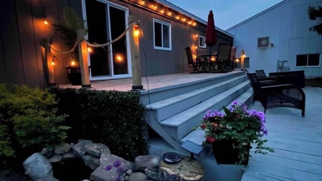 Photo of Patio Balcony in Merrickville-Wolford