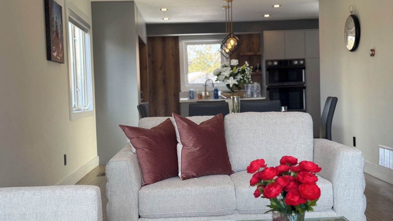 Photo of Livingroom in Richmond Hill