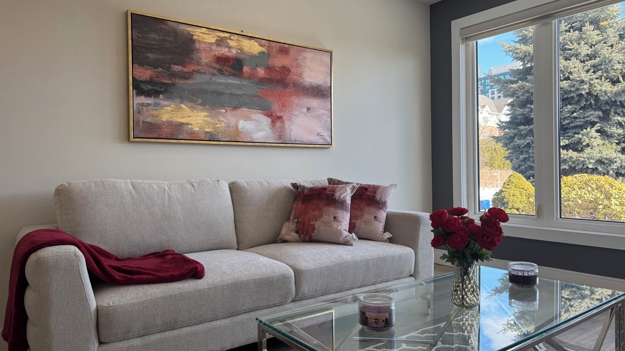 Photo of Livingroom in Richmond Hill