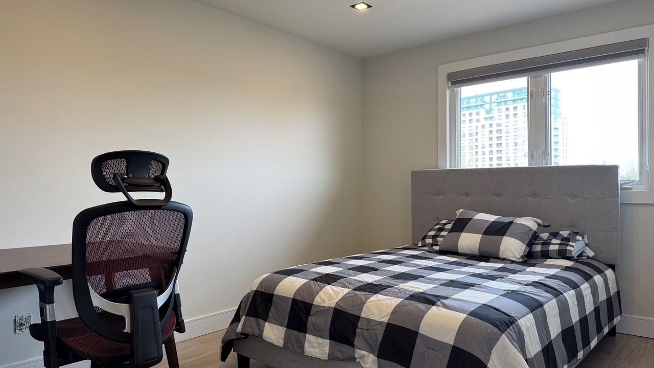 Photo of Bedroom in Richmond Hill