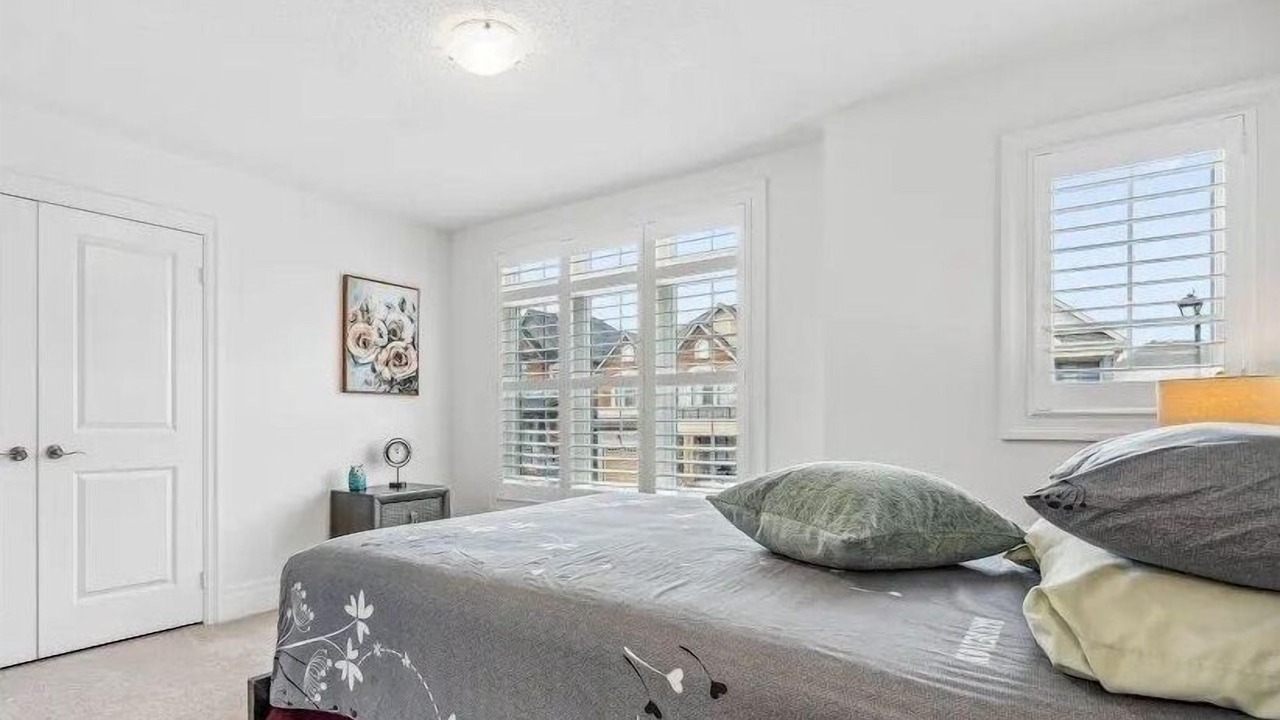 Photo of Bedroom in York Regional Municipality