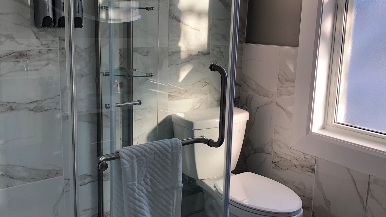 Photo of Bathroom in Inner Harbour