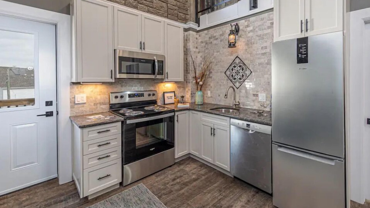 Photo of Kitchen in Inner Harbour