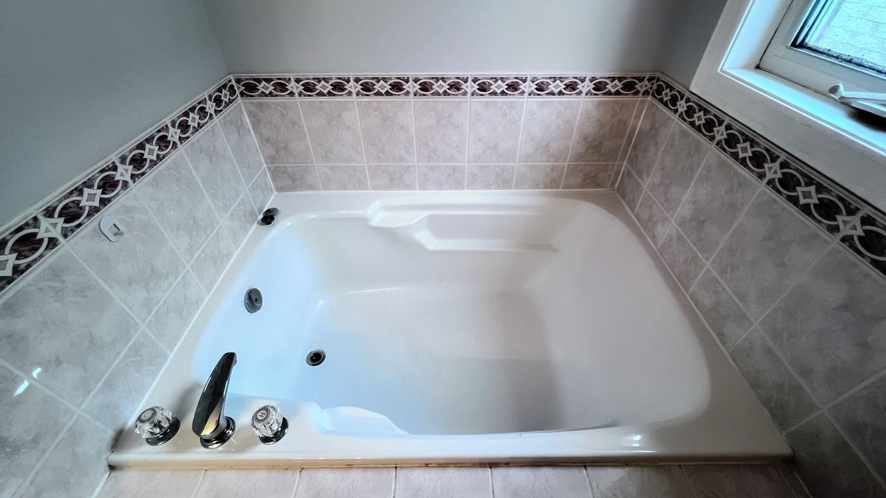 Photo of Bathroom in Meadowvale Village