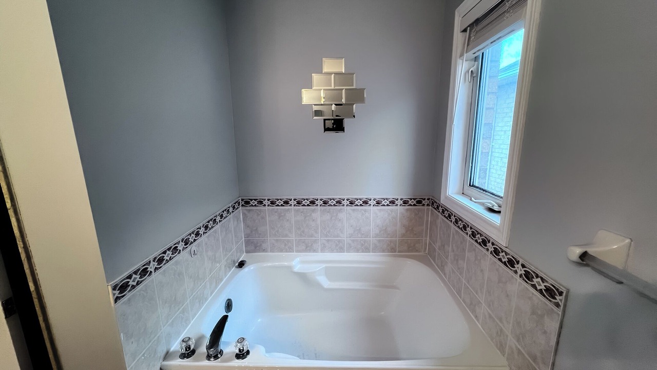 Photo of Bathroom in Meadowvale Village
