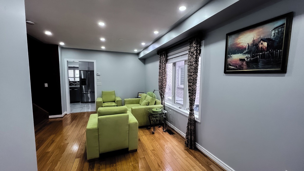 Photo of Livingroom in Meadowvale Village