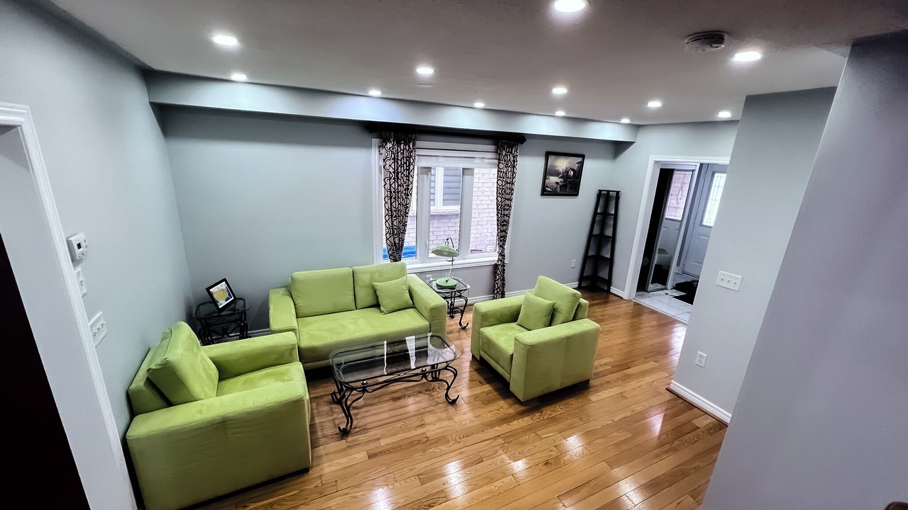 Photo of Livingroom in Meadowvale Village