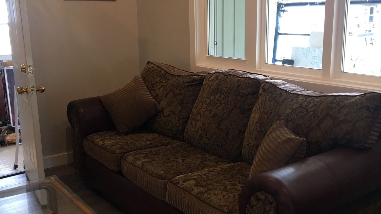Photo of Livingroom in Port Dover