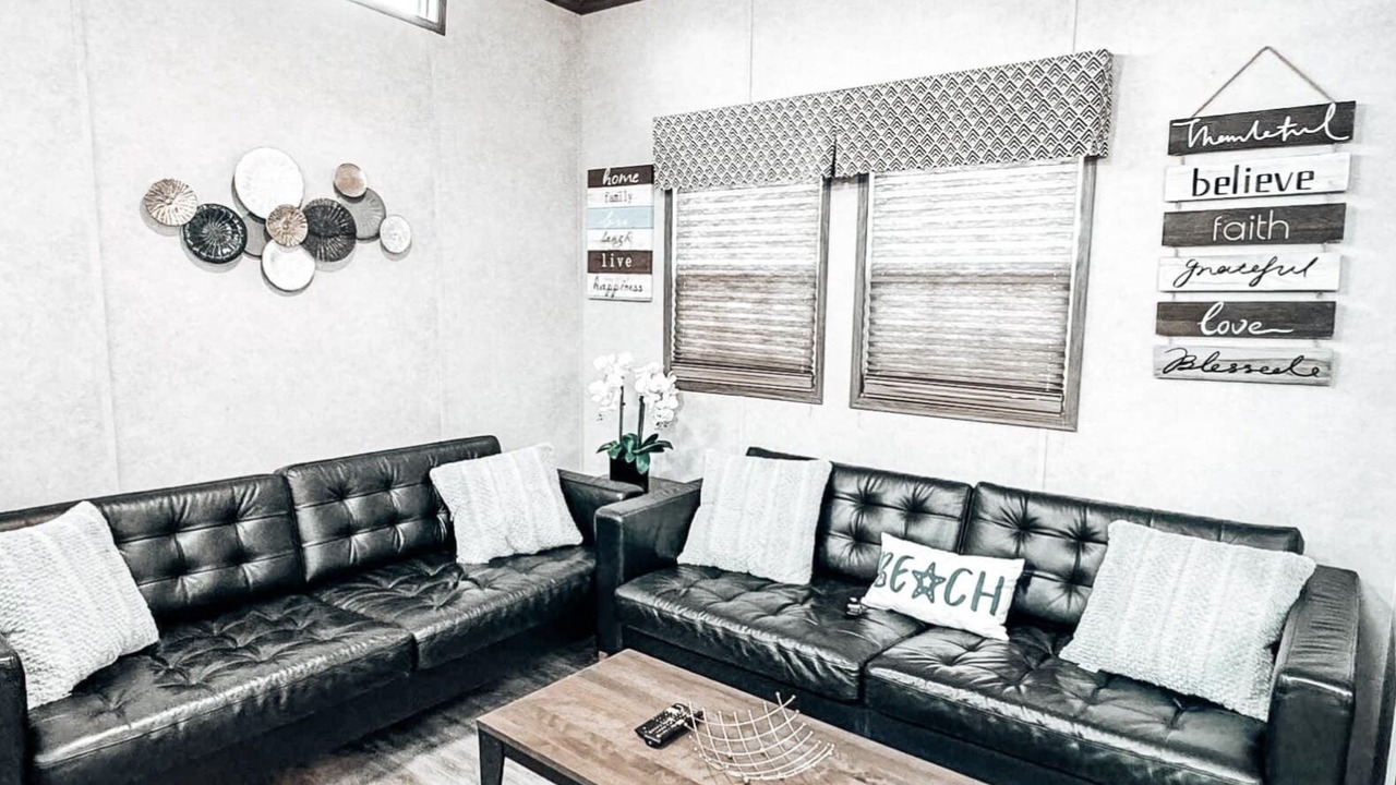 Photo of Livingroom in Sherkston