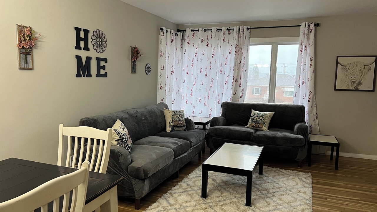 Photo of Livingroom in Gilbert