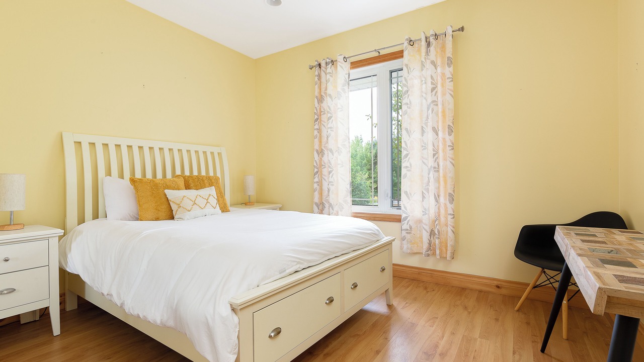 Photo of Bedroom in Bracebridge