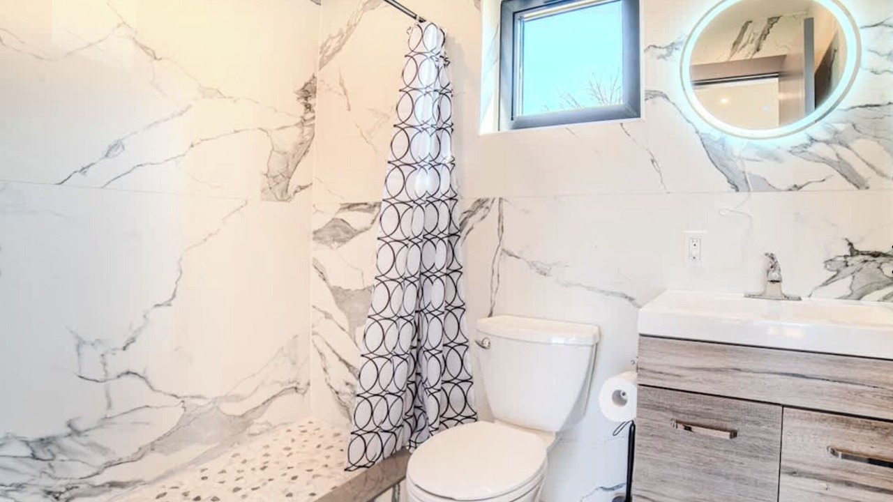 Photo of Bathroom in Harwood