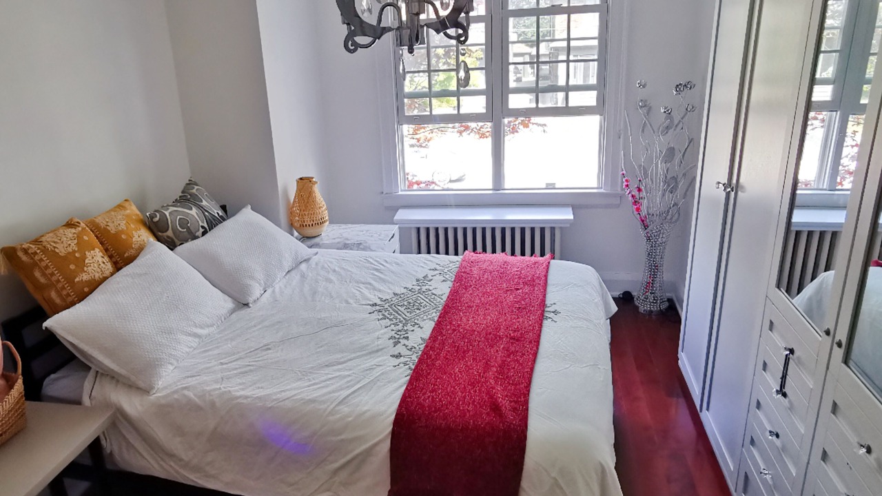Photo of Bedroom in Midtown Toronto