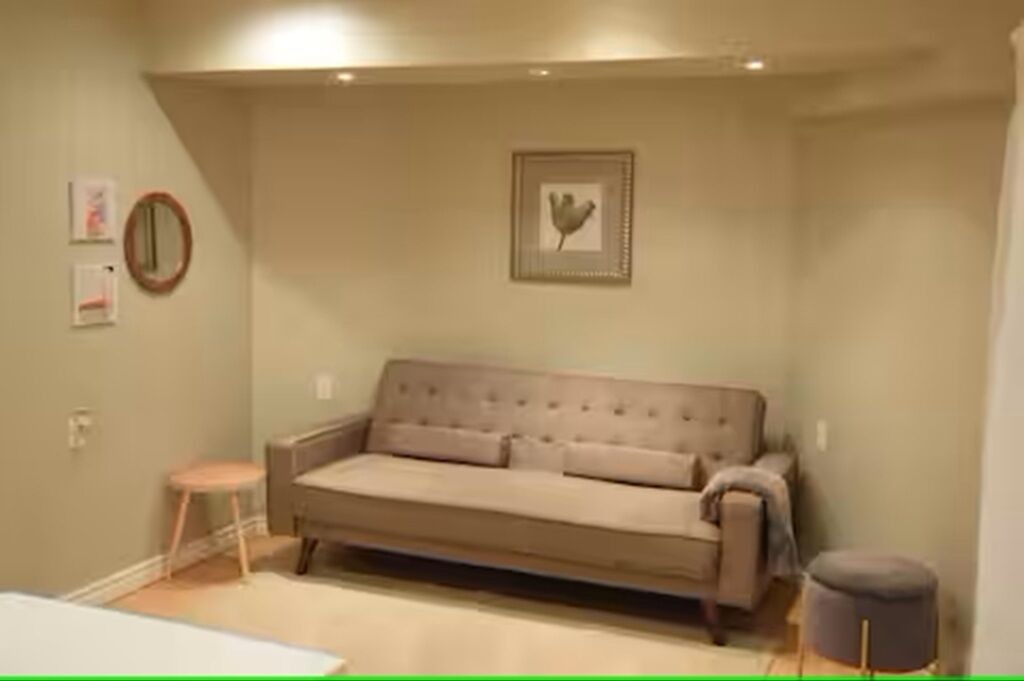 Photo of Livingroom in Pickering
