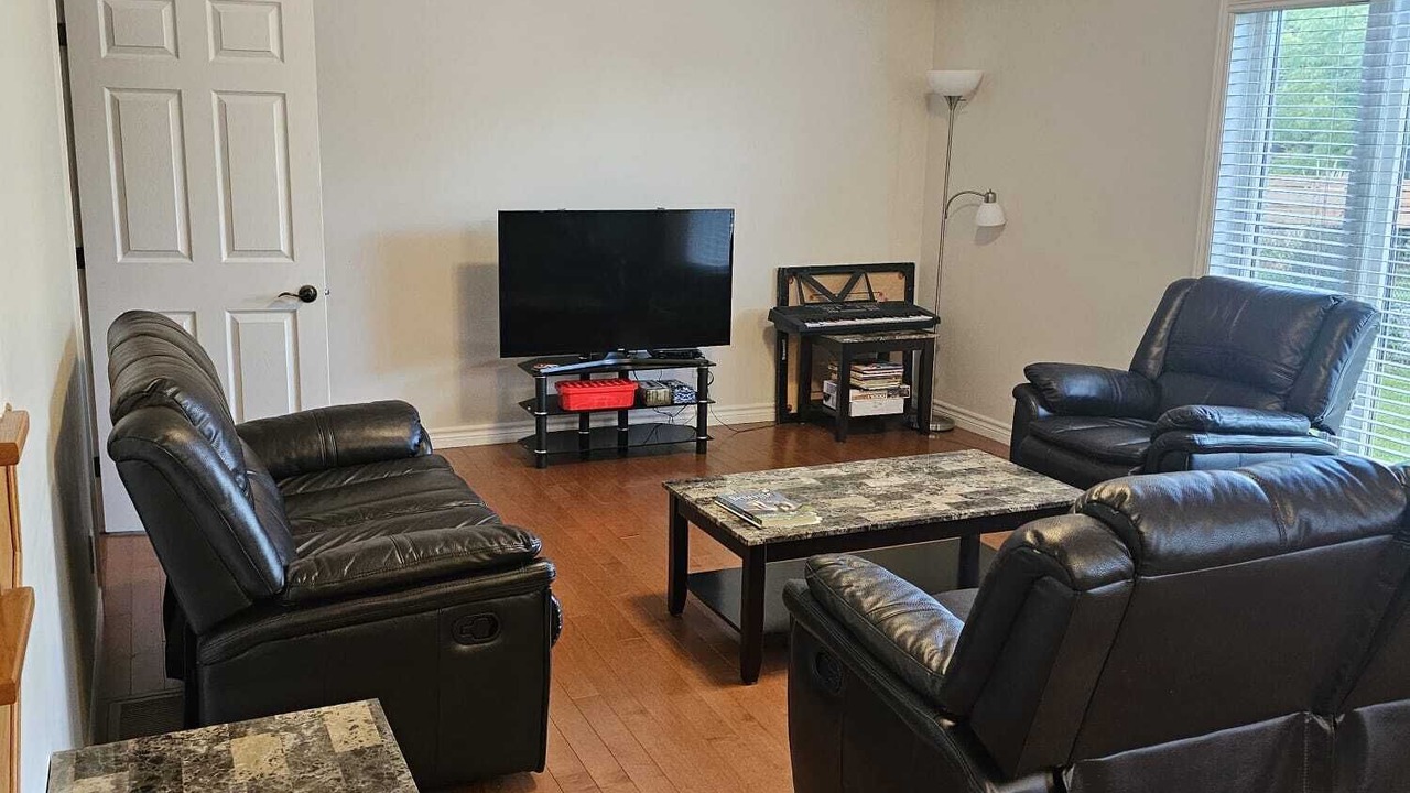 Photo of Livingroom in Quinte West