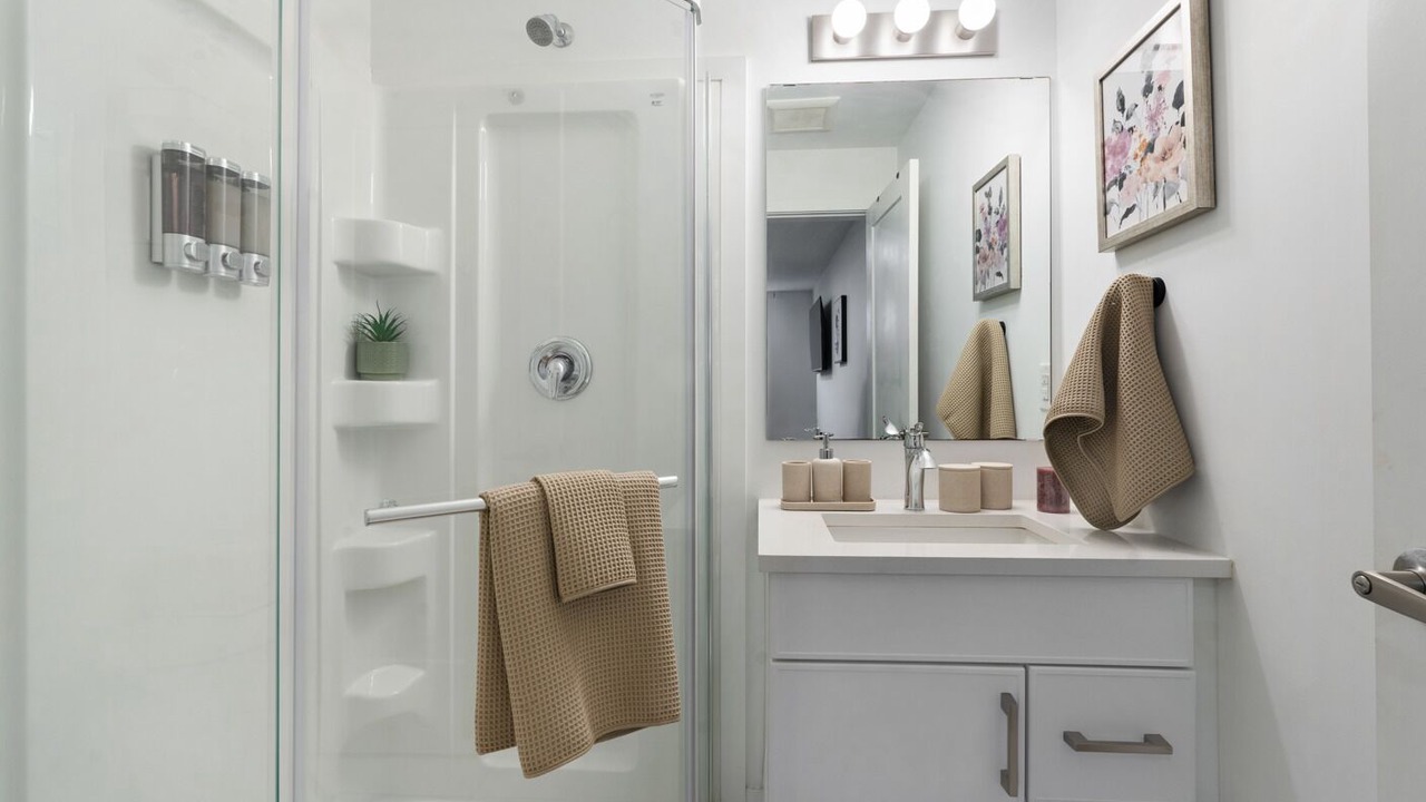 Photo of Bathroom in Louth