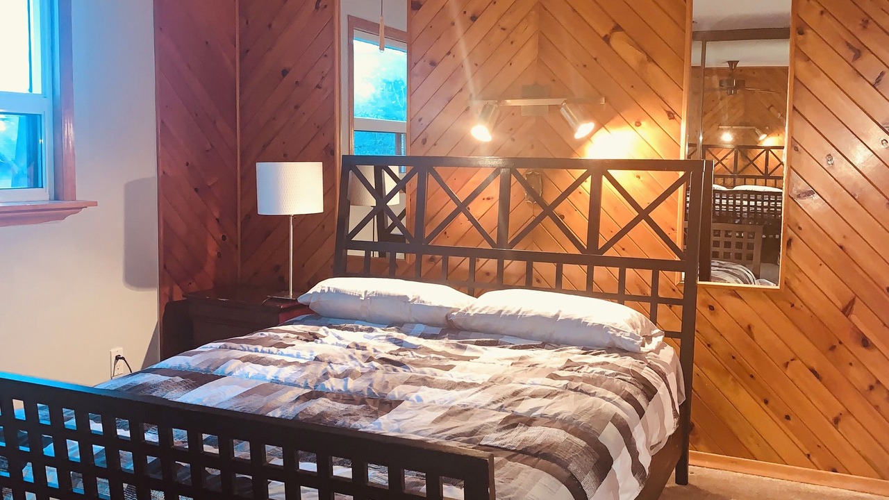 Photo of Bedroom in Ajax