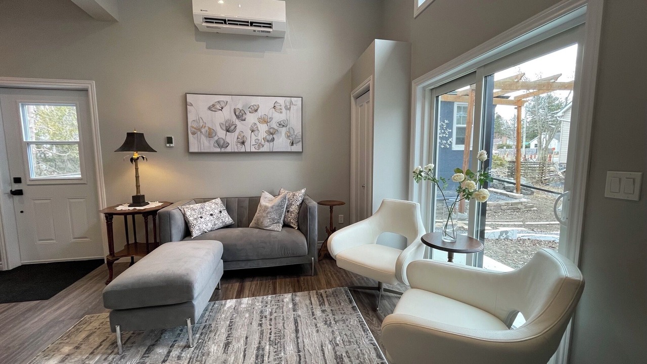 Photo of Livingroom in Kingston