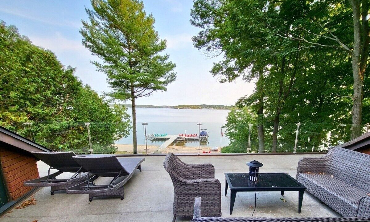 Photo of Patio Balcony in Penetanguishene