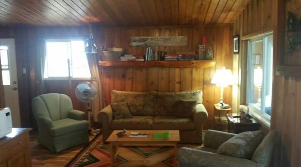 Photo of Livingroom in Bonnechere Valley