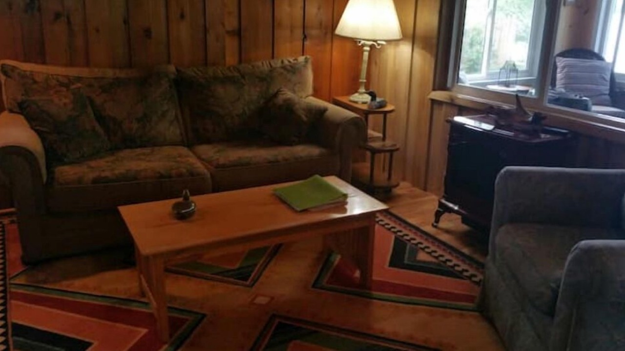 Photo of Livingroom in Bonnechere Valley