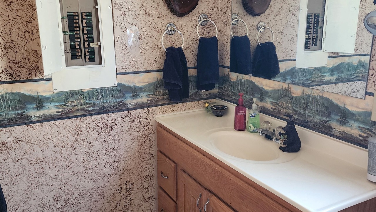 Photo of Bathroom in Underwood