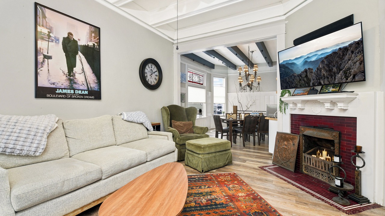 Photo of Livingroom in West Seventh