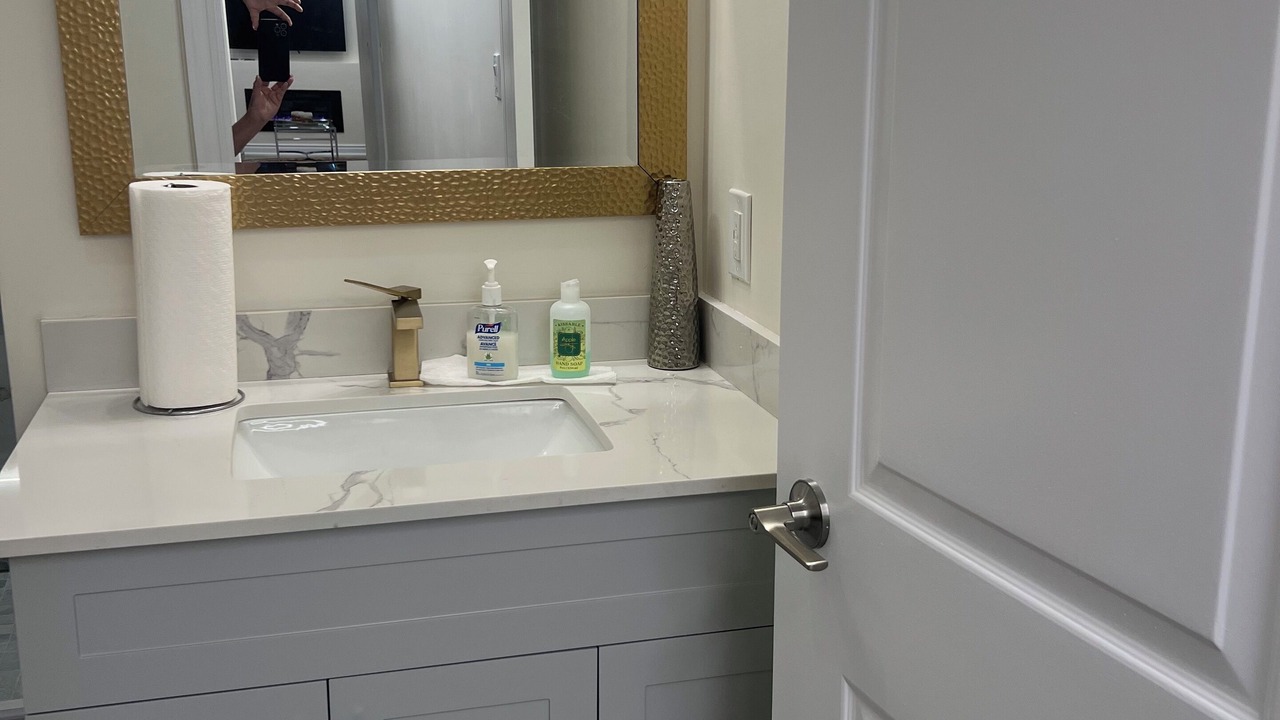 Photo of Bathroom in East Gwillimbury