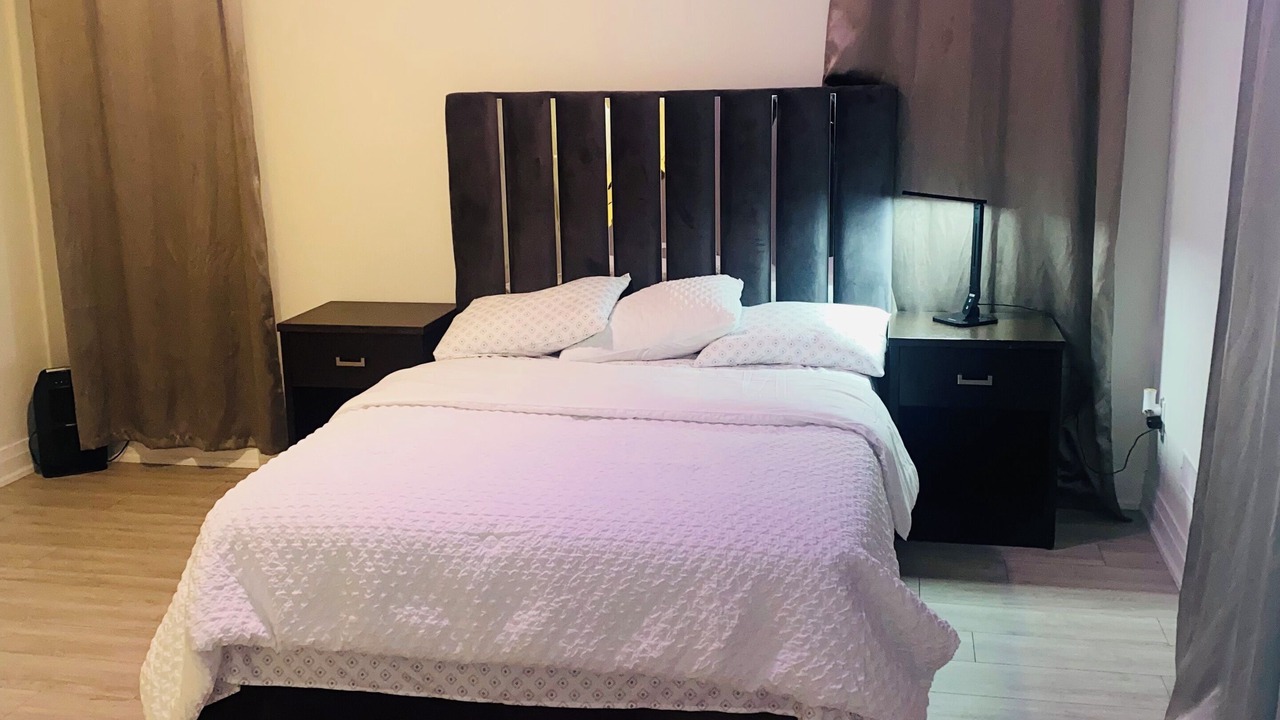 Photo of Bedroom in Oakville